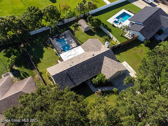 3rd image of 3160 Water Oak Dr
