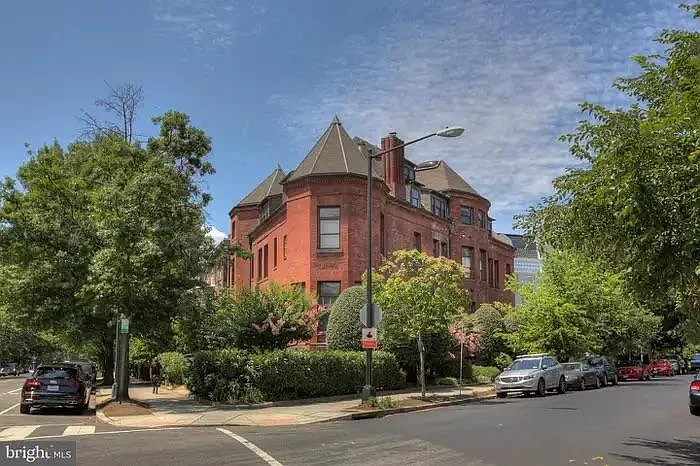 1714 S St NW photo 1