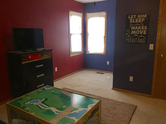 5th image of 538 Lakeside Dr #37