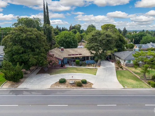 125 Panorama Dr, Bakersfield, CA 93305