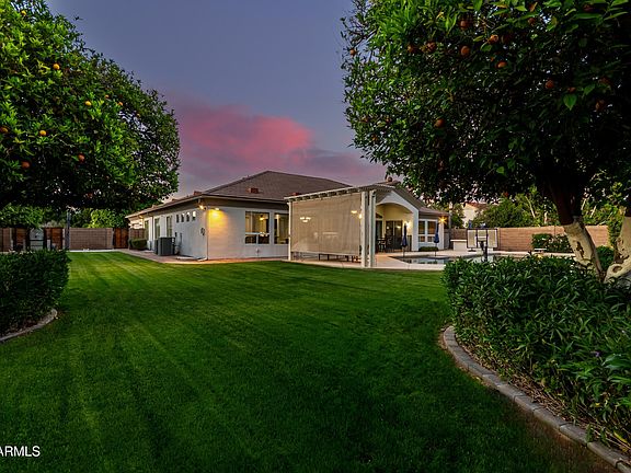 4th image of 3931 E FOX Circle