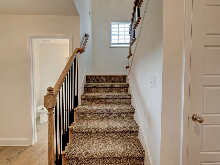 1385 Harmon Ln — Photo 58