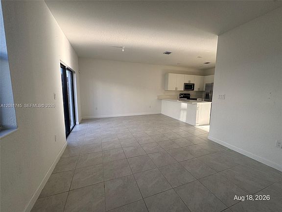 5th image of 28567 SW 134th Ave