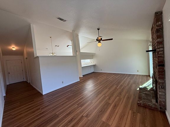 3rd image of 500 Bella Vista Dr