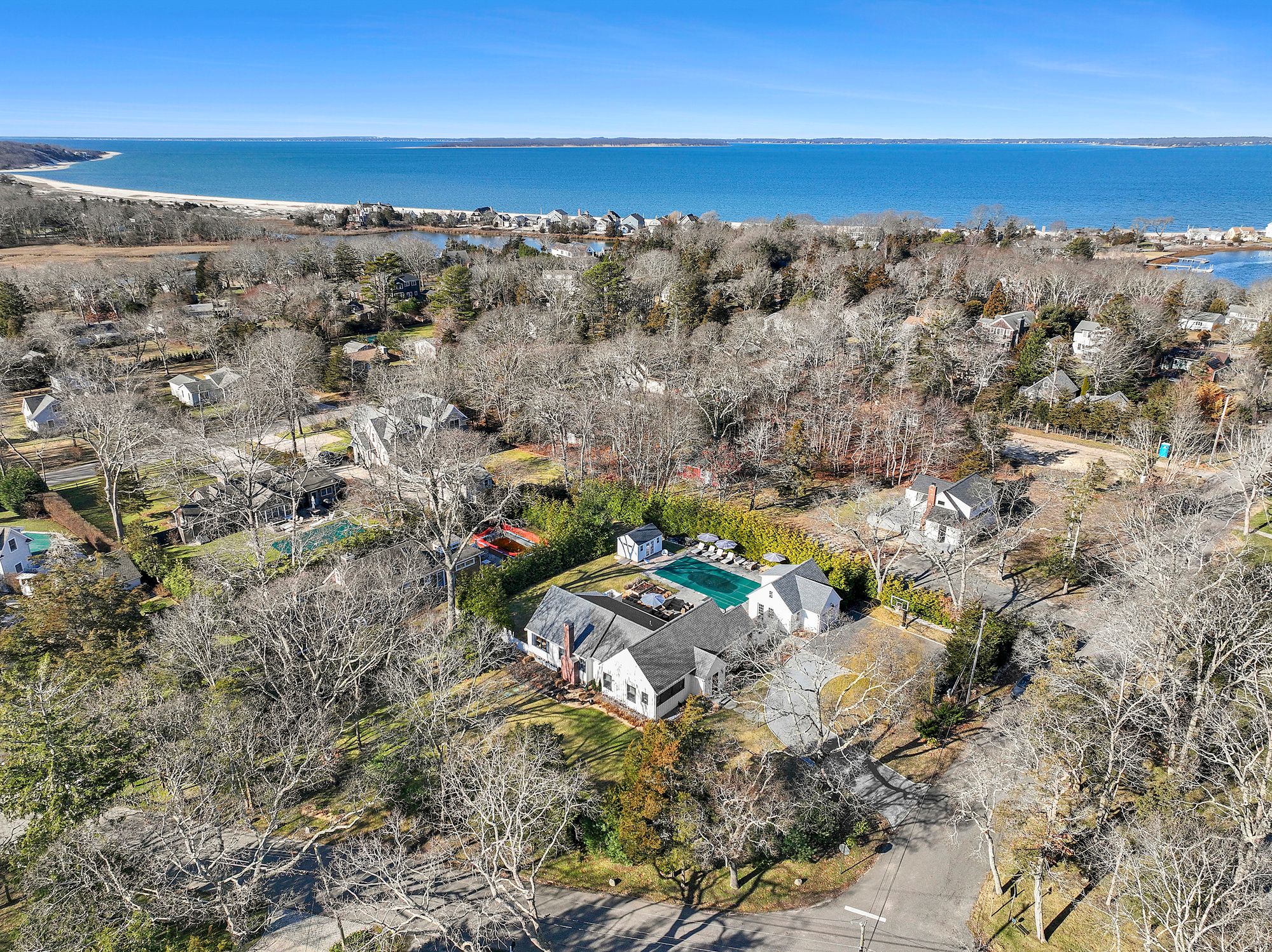 31 Wooleys Dr, Southampton, NY 11968 Out East