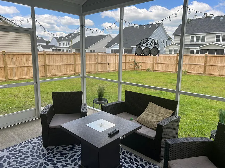 Screened in Porch