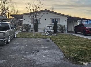 5200 Midway Rd TRLR 35, Caldwell, ID 83607