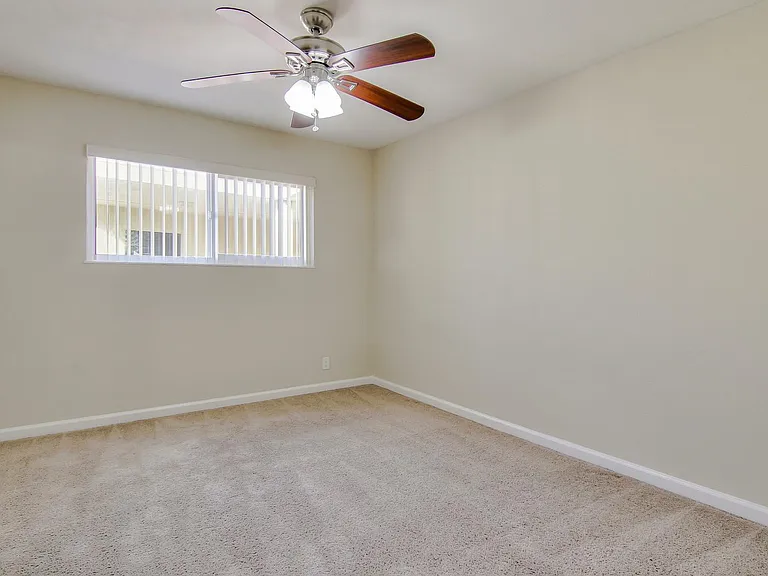 Magnolia Place Apartments — Photo 18