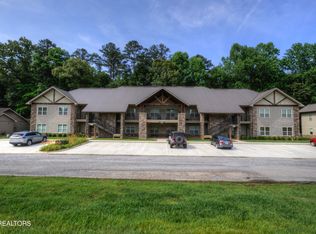 223 Bishops Cap Cir #102, Townsend, TN 37882