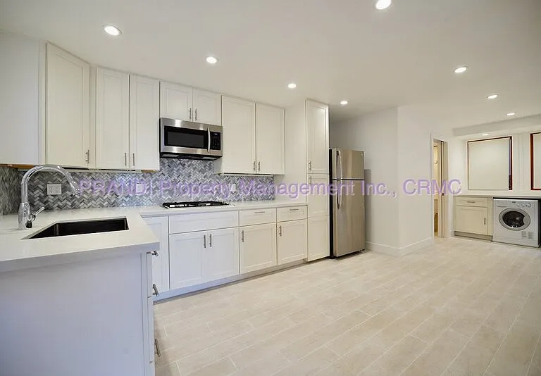 225 California Ave — Photo 21