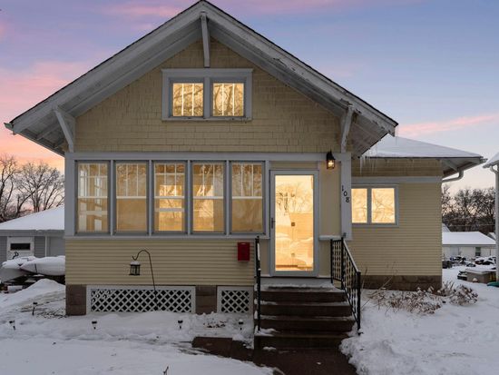 108 3rd St W, Jordan, MN 55352