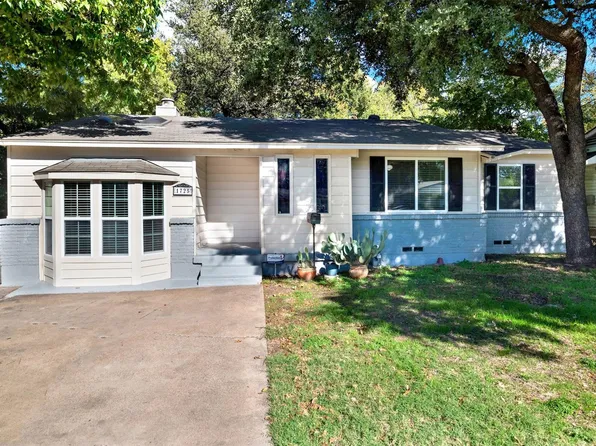 1725 Brake Dr, Carrollton, TX 75006
