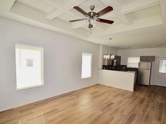 5th image of 3708 Hawthorne Ave APT 1