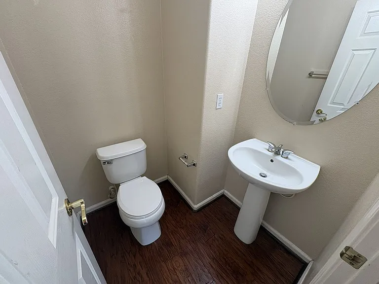 5637 Lilyview Way — Photo 12