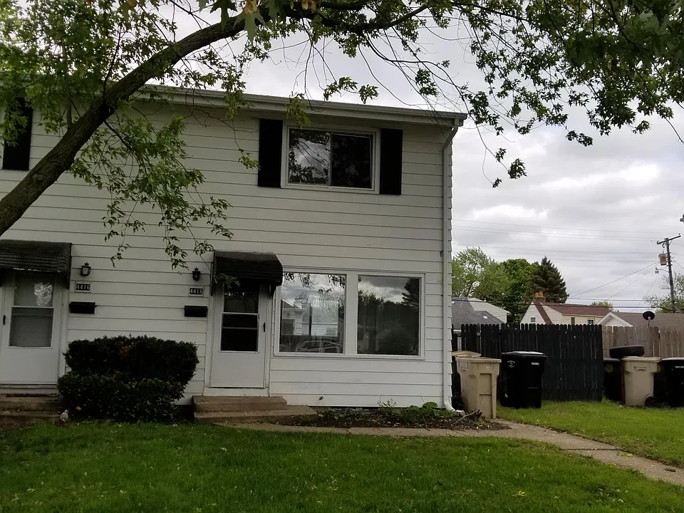 4418 Huron Cir
