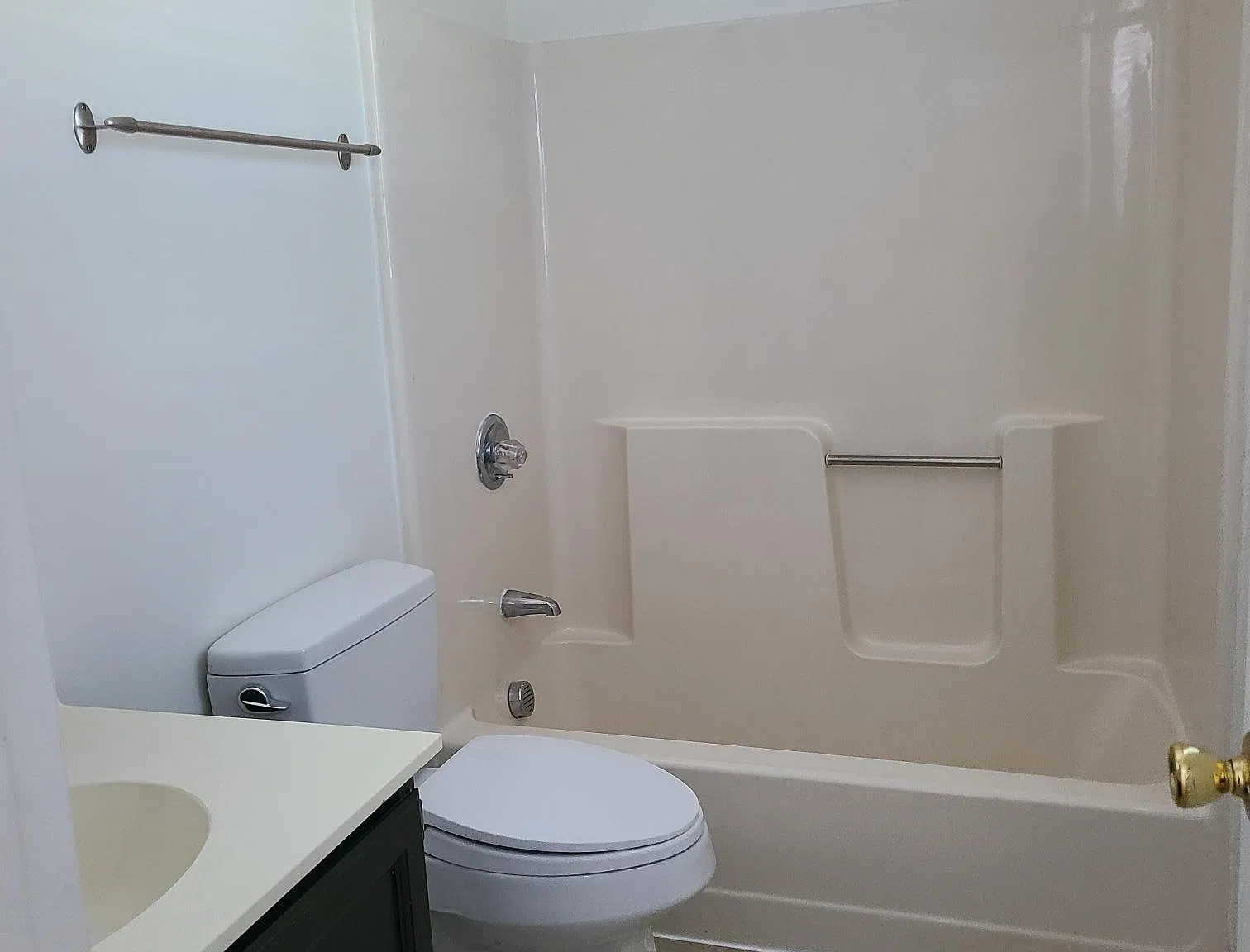 2 bed, 2.5 bath, 1115 sqft, $1,800 — Photo 4