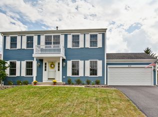 213 Southridge Dr, Gurnee, IL 60031