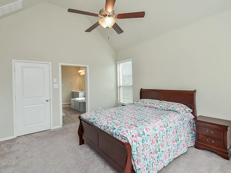 3035 Dragonlet Ln — Photo 18