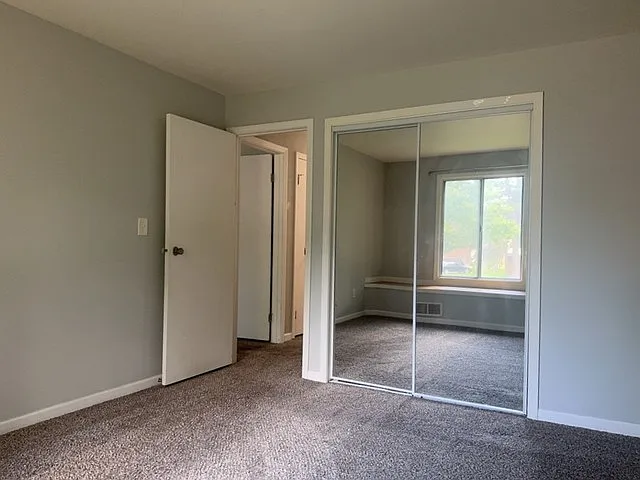 571 Somerset Ln #5 — Photo 8