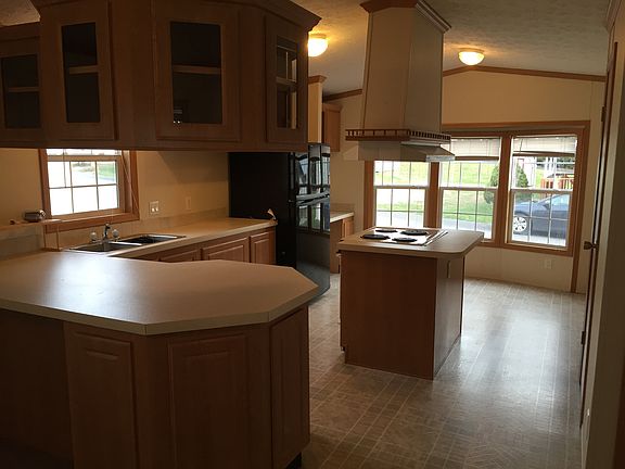 Beautiful open kitchen!
