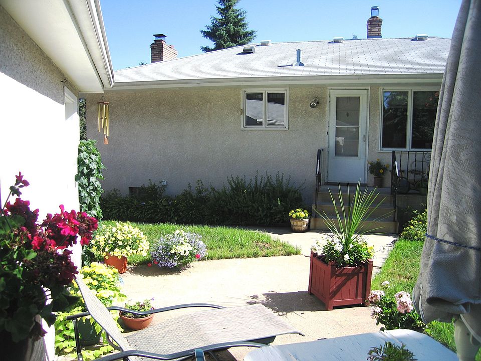 1st image of 1943 Kenwood Dr E