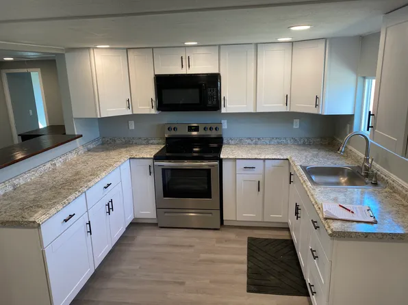 2002 Symons St, Richland, WA 99354