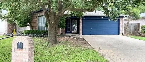 1202 Stone Creek Dr — Photo 2