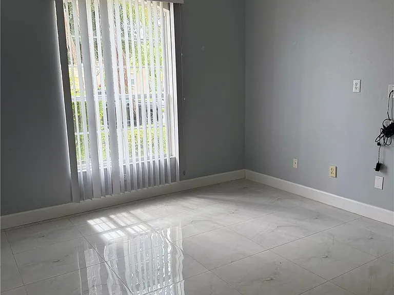 9561 Blue Stone Cir — Photo 17