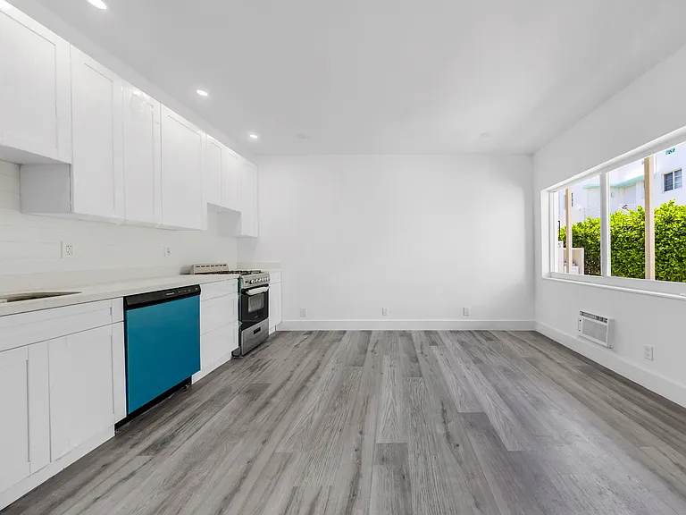 6844 Abbott Ave #6 — Photo 13