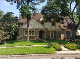 1011 Trowbridge Dr, Houston, TX 77062