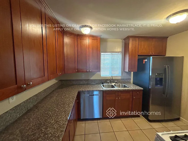 8451 Murietta Ave — Photo 4