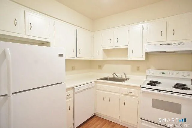 16 Glenwood Ave #7 — Photo 1