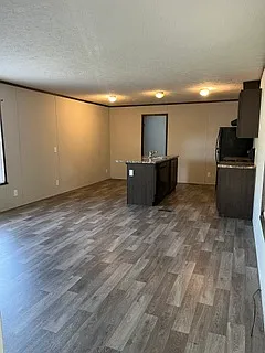 3 bed, $999 — Photo 2