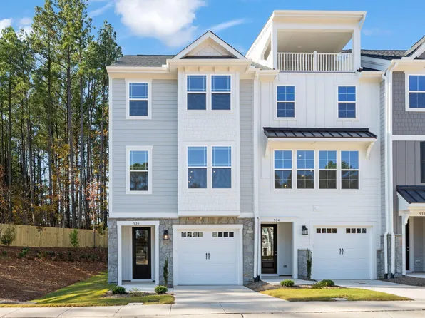 536 Plumleaf Ln, Durham, NC 27703