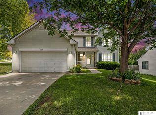 2934 Jason St, Bellevue, NE 68123