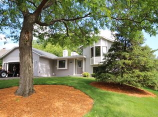 1007 Wedgwood Ln S, Eagan, MN 55123