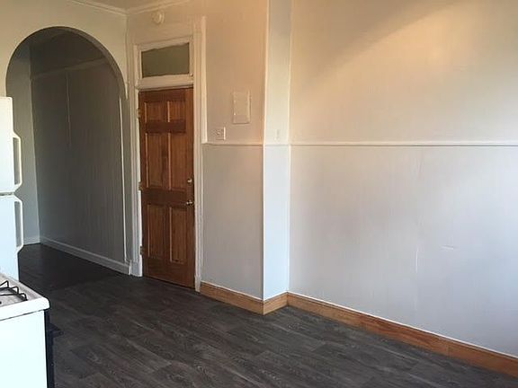 5th image of 89 Driggs Ave APT 3R