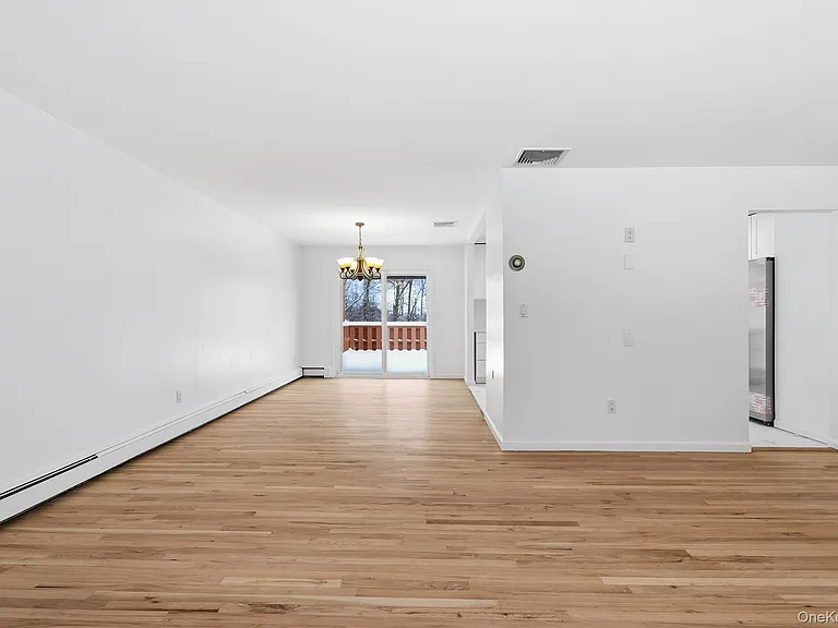 1618 Morningview Dr — Photo 9