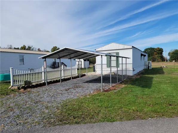 137 Keen Court Dr, Dubois, PA 15801