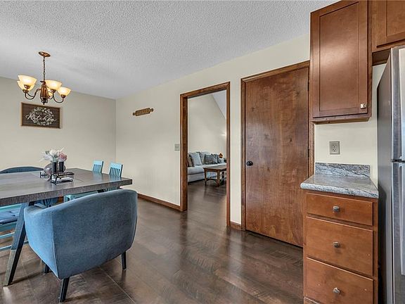 4th image of 10215 W 86th Ter