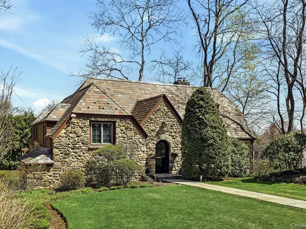 29 Corell Road, Scarsdale, NY 10583