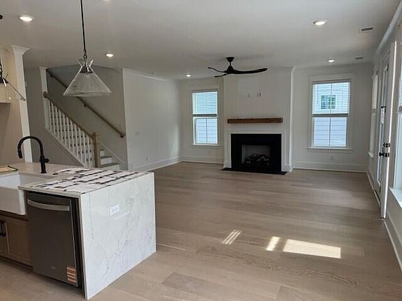 5th image of 752 Minton Rd