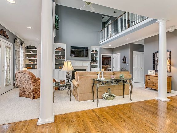 4th image of 122 Blairfield Ct