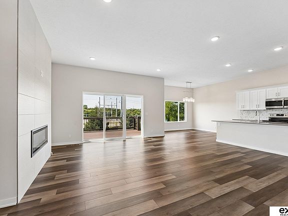 4th image of 18501 Patrick Ave