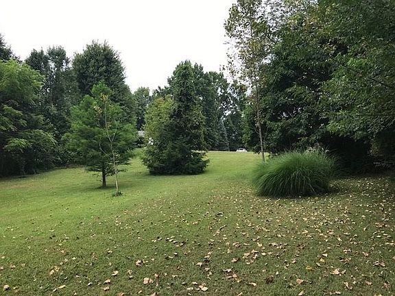 3rd image of 250 Turner Dr