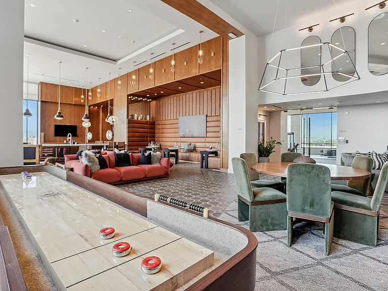 Relax, socialize, or work in our sophisticated resident lounge_designed for comfort, connection, and convenience.
