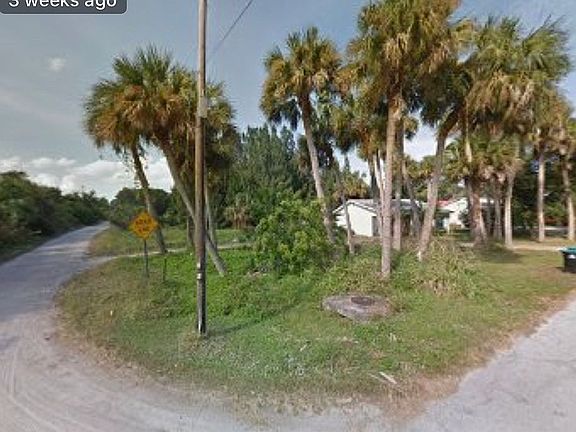5th image of 1734 Orange Blossom Trl NE