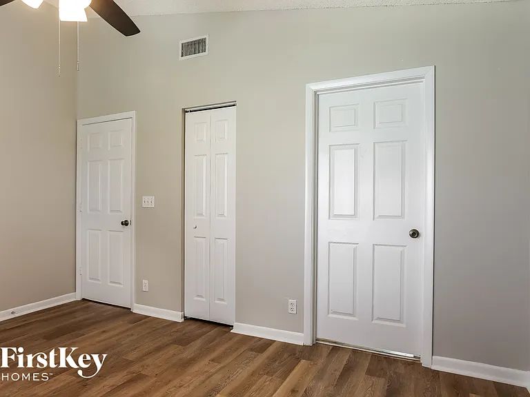 3202 W Buena Vista Dr — Photo 8