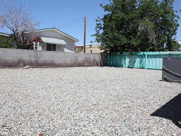 5th image of 406 N Moonlight Dr