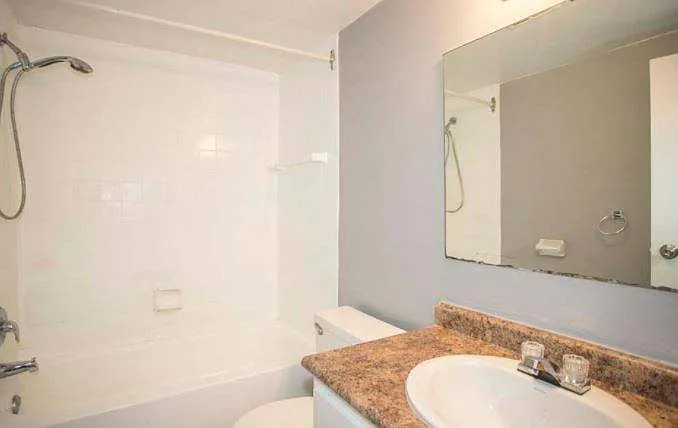 3125 Sandwich St — Photo 8